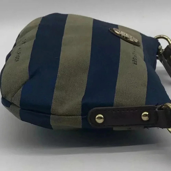 Tommy Hilfiger Striped Crossbody Bag - Picture 4 of 8